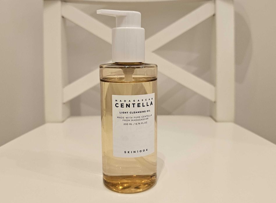 Skin 1004 Madagascar Centella Light Cleansing Oil 200 ml