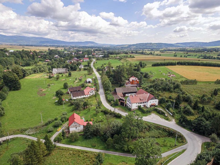 Dom w górach, hotel, SPA, widok na góry z okien, inwestycja kapitału