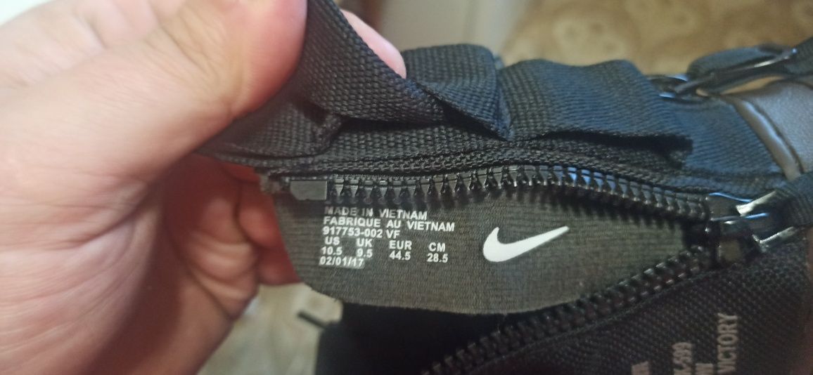 Чоловічі кросівки Nike SF Air Force 1