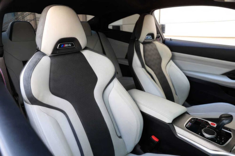 BMW M4 Competition      2022