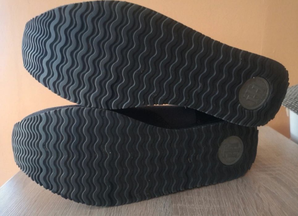 Tommy hilfiger 40 buty sportowe miejskie sneakersy