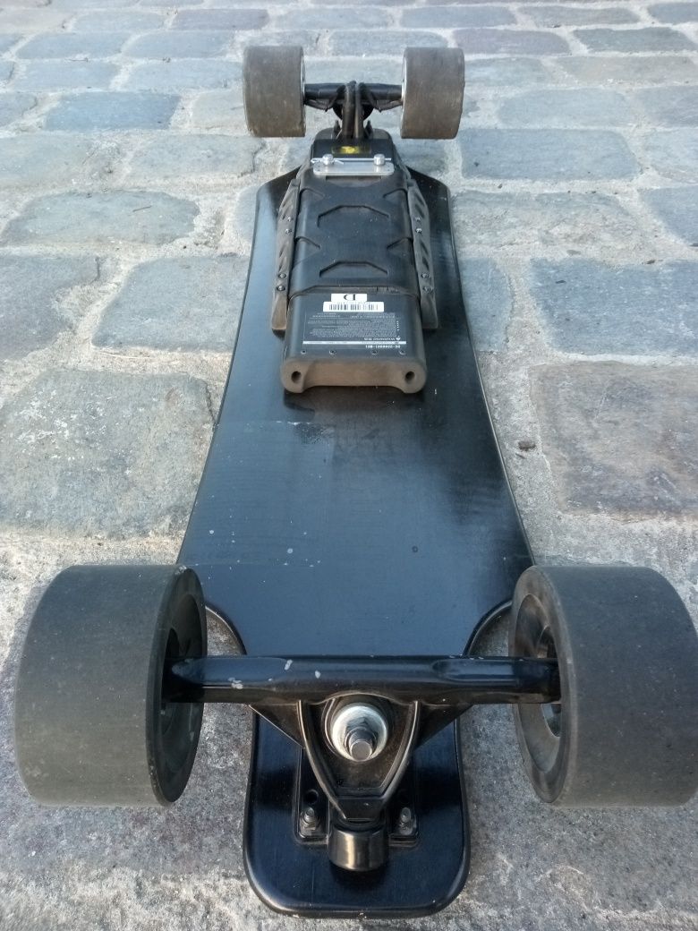 Deskorolka elektryczna Koowheel longboard mega mocny