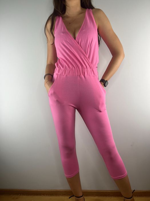 Różowy kombinezon długi sportowy The Still Colection rozmiar S