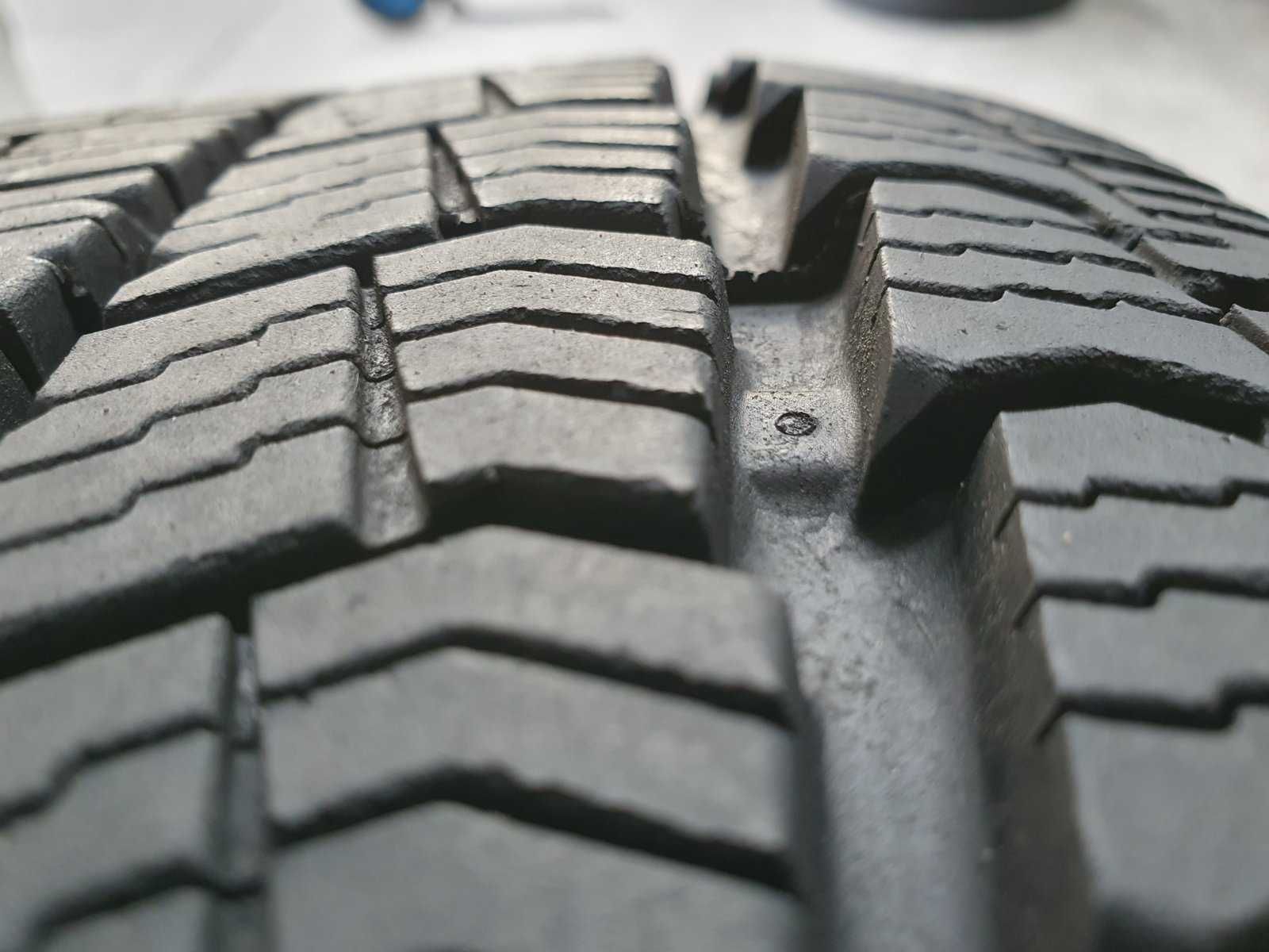 2x Sportiva Van Allseason  215/65r16C  8mm 2021r