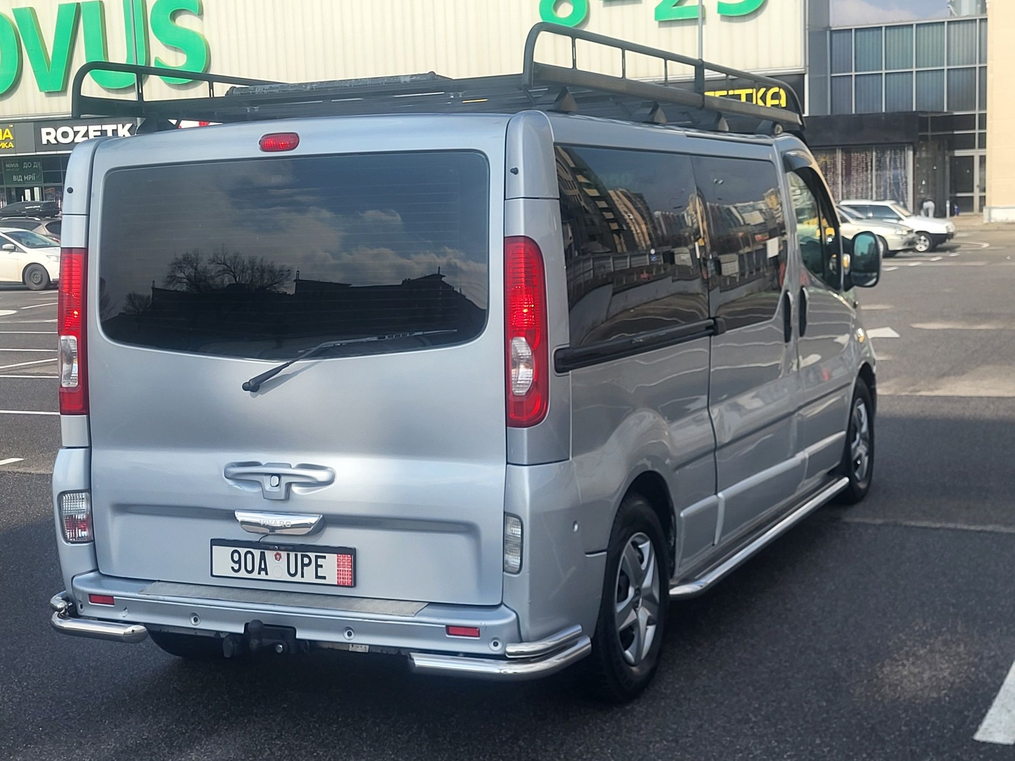 В Києві Opel Vivaro Long 2008рік 2.5тді не розмитнений Пассажир