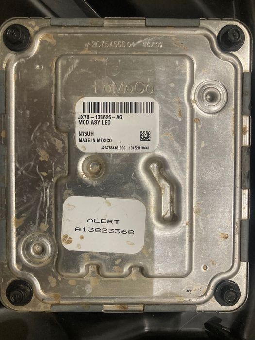 Фара Форд експлорер 6 , 2020, 2021, 2022, 2023, 2024, 2025 рік