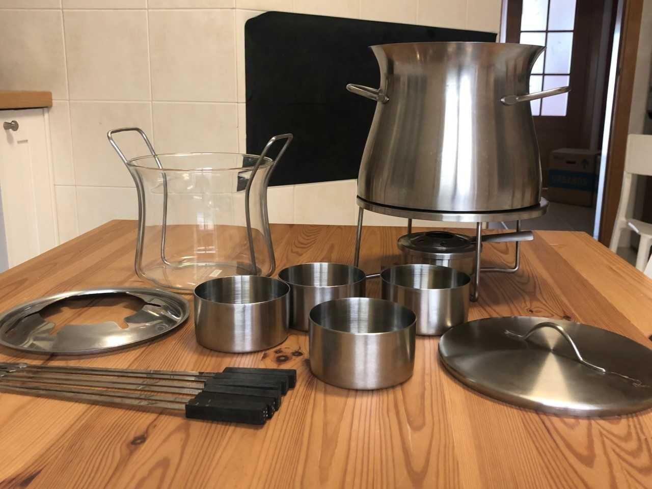 Fondue da Bodum + 4 taças inox extra