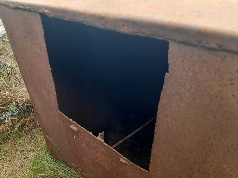 Бочка квадратна металева для пшениці або зберігання зерна