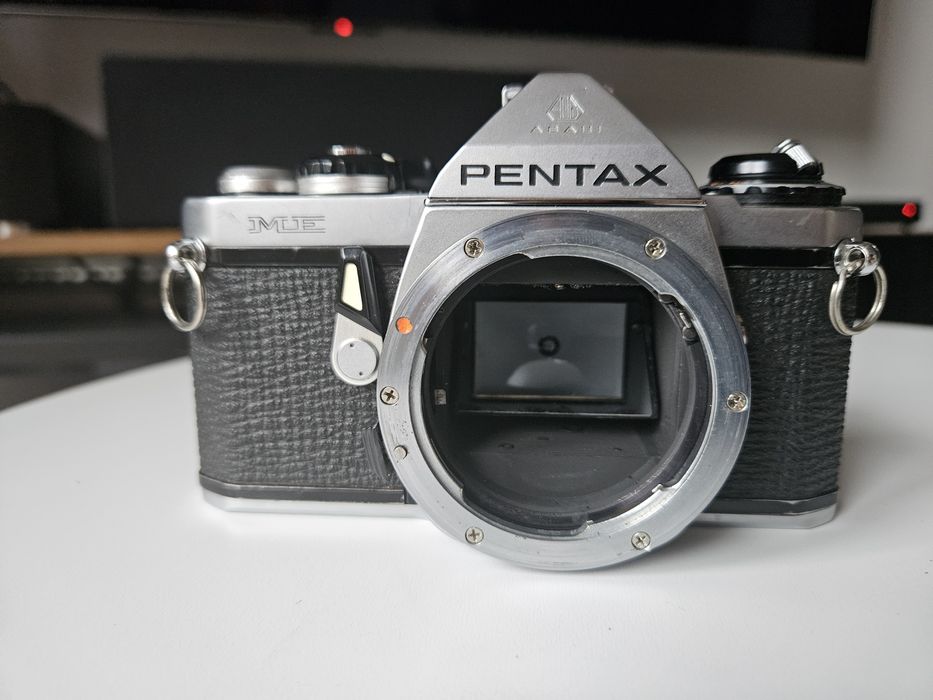 Aparat Pentax ME, RMC Tokina 75-150mm, Winder II