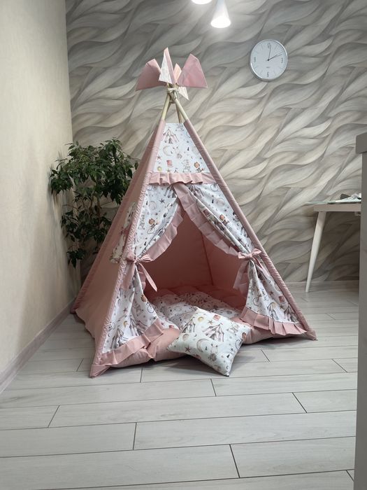 Вігвам, палки до вігвама, фіксатор, подушечка, килимок до вігвама