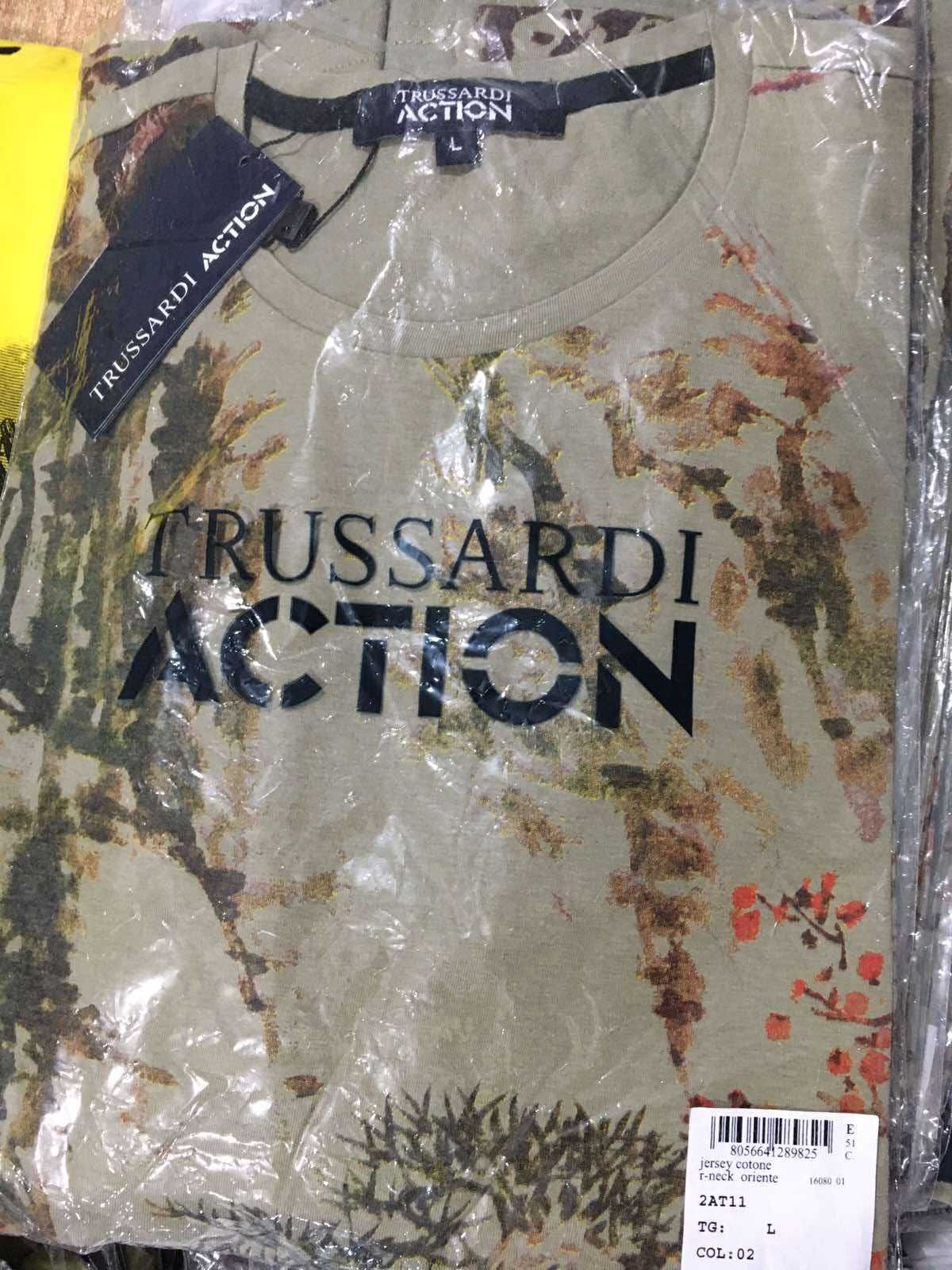 Сток оптом чоловічі футболки Trussardi Оригінал оптові ціни