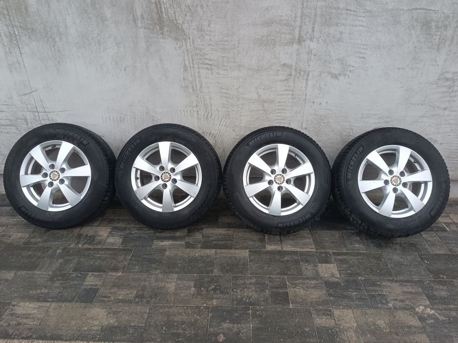 Michelin 5x115 215/65 R 16 całoroczne