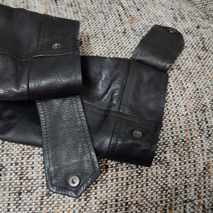 Продам шкіряну куртку bugatti