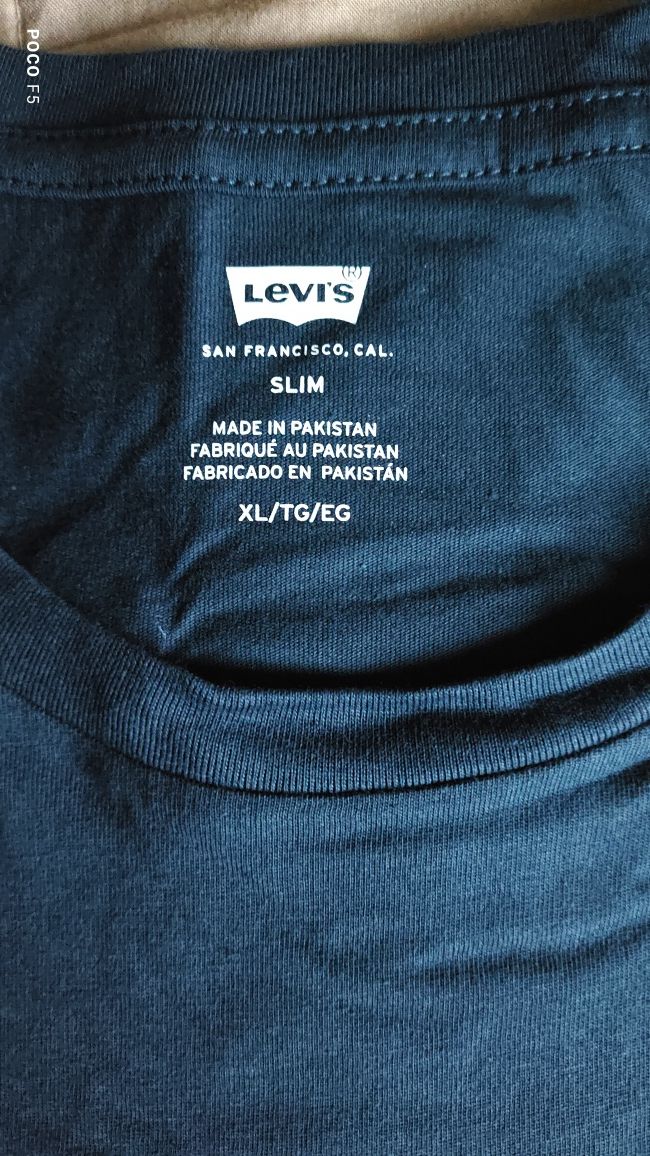 Levi's granatowy t-shirt rozm XL jak L