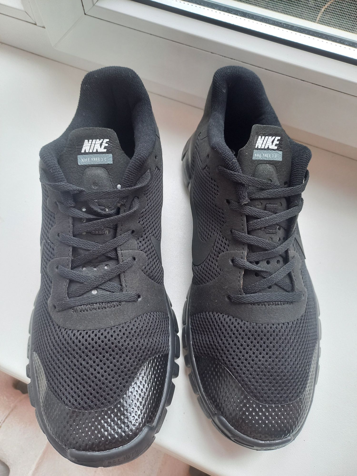 Nike кросівки,  42,45,46розміру, підходя для спорт за