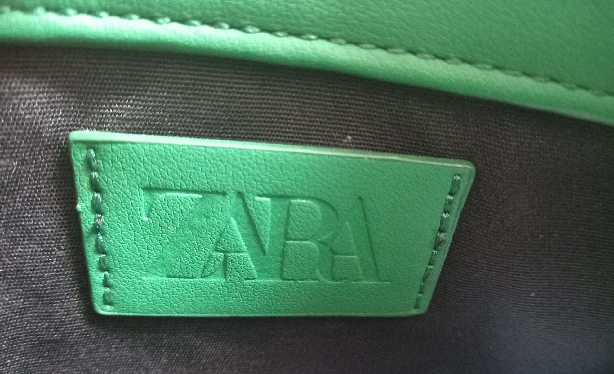 Сумочка і гаманець від Zara