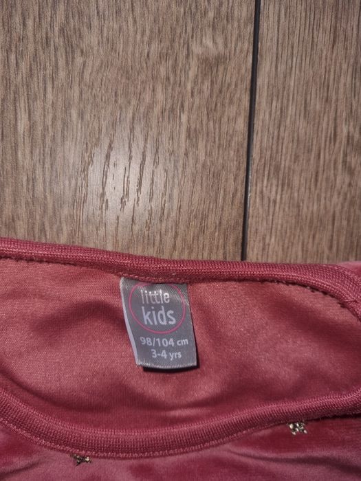 Świąteczny welurkowy dresik r 98/104
