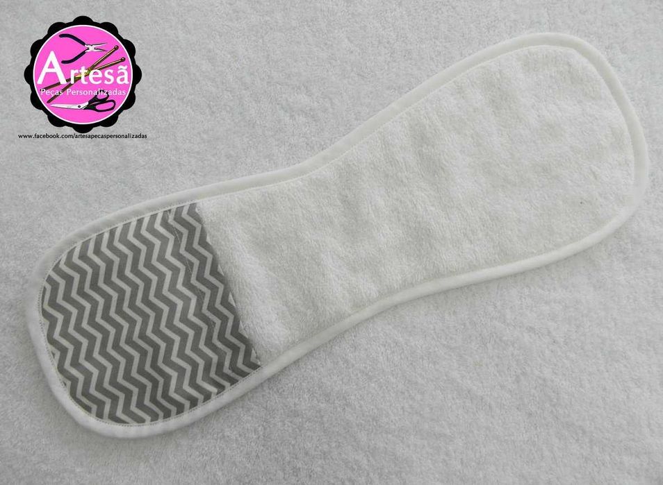 Babetes de ombro para proteger os papas