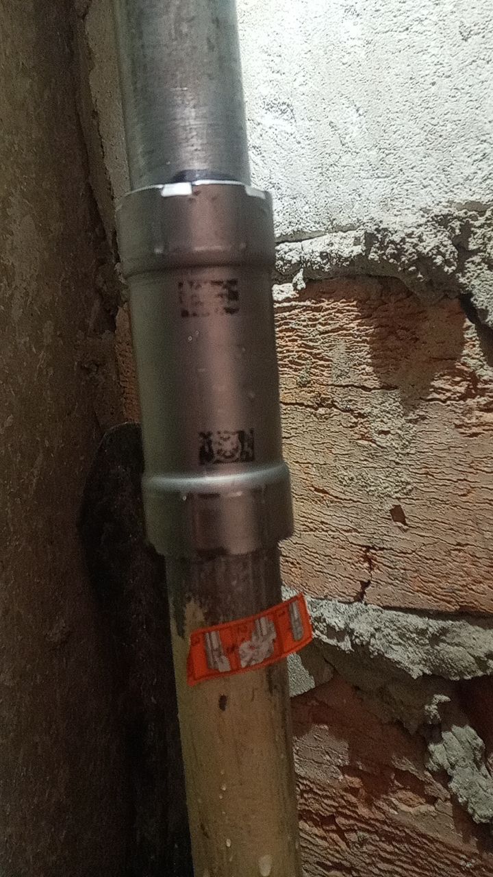 Монтаж установка радиаторов ,батарей отопления