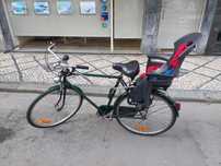 Bicicleta clássica com cadeirinha de criança