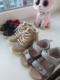 Взуття для дівчинки, кросівки, босоніжки, чобітки 22, 23 h&m, puma
