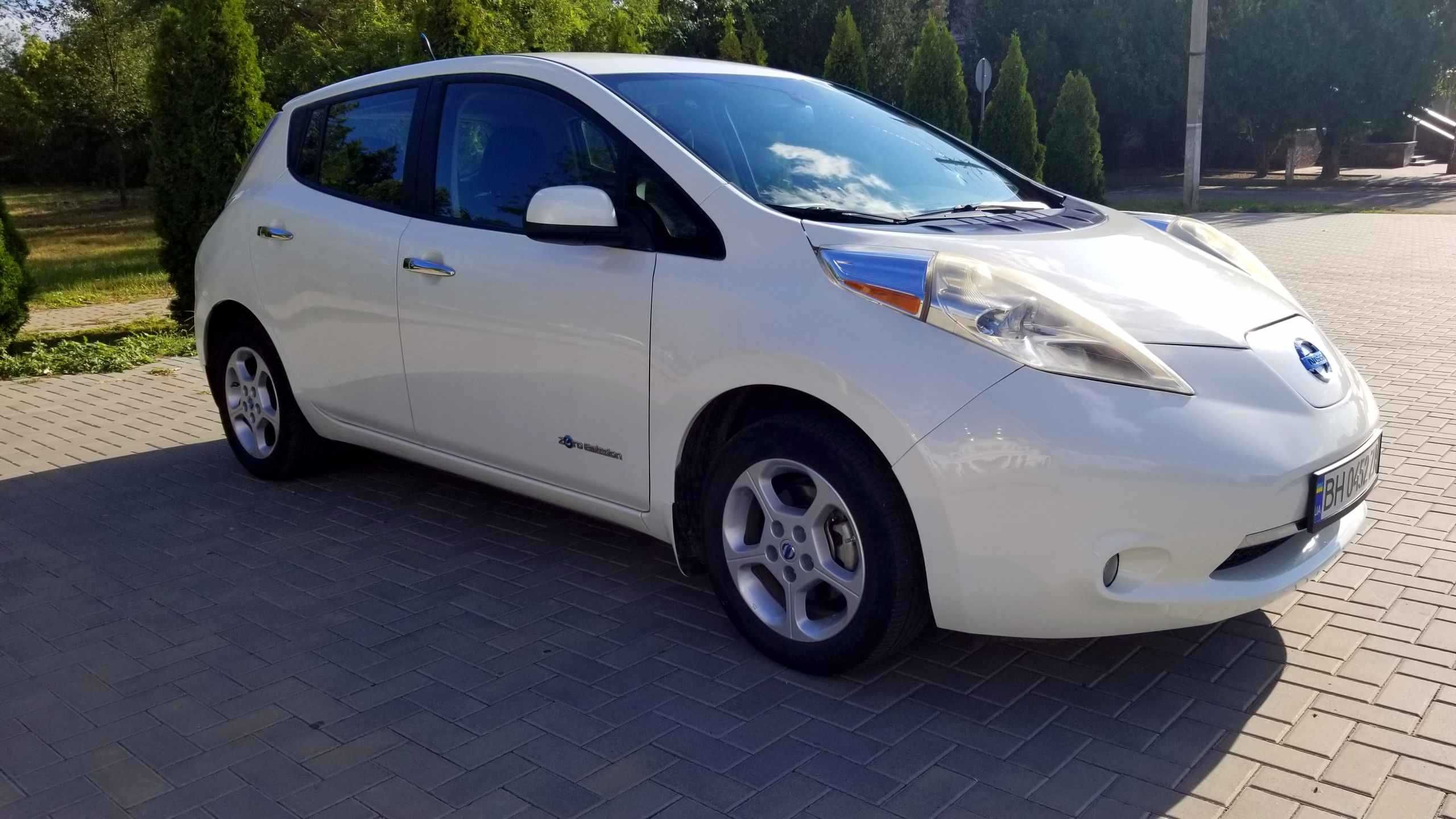 Продам Nissan Leaf SV 2013-