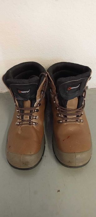 Botas 42 Biqueira de aço pouco usadas