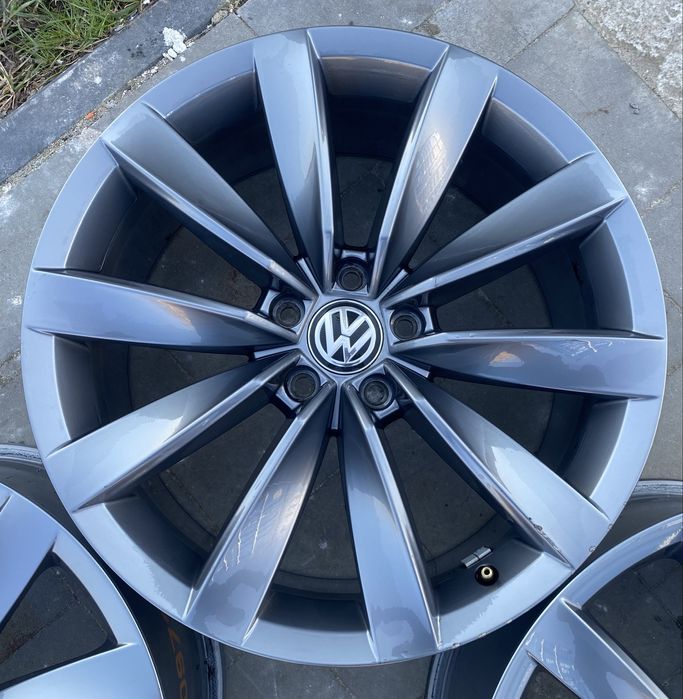 Felgi aluminiowe 19” VW Arteon 3G8 Passat B8 B9 Alltrack Tiguan 5x112