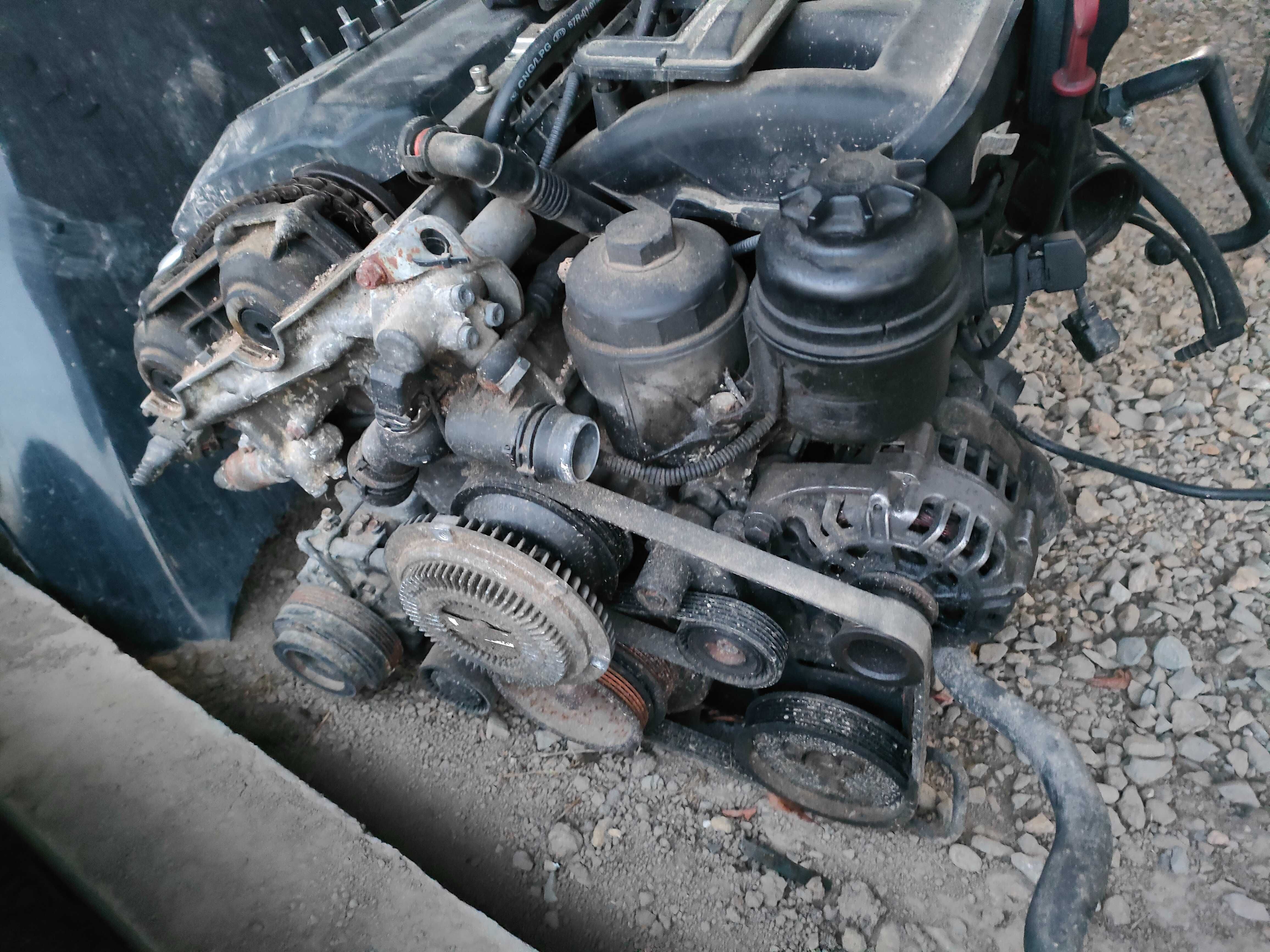 Kompletny silnik 2.2 170KM 1vanos ze skrzynią biegów BMW E39 2002r