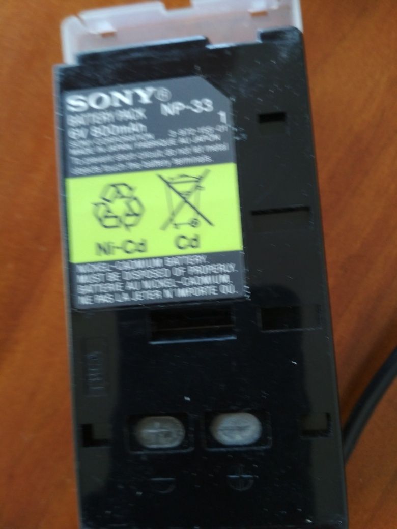 Carregador Sony com baterias