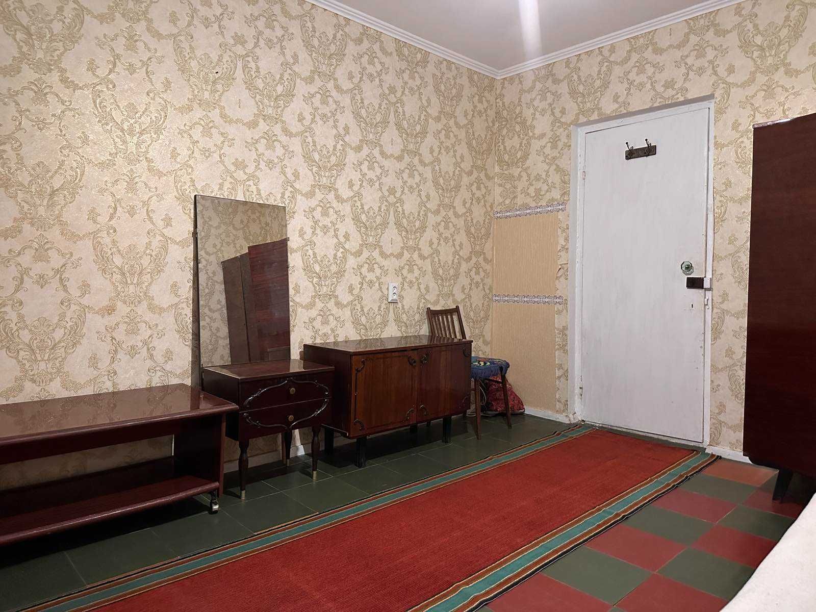 Снимите комнату на жм Калининский (Клочко-6) на ул.Янтарной