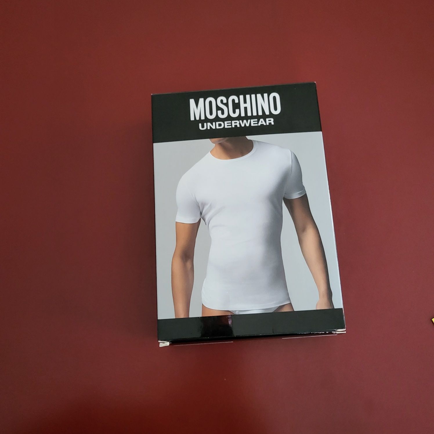 Nowy T-shirt Moschino L