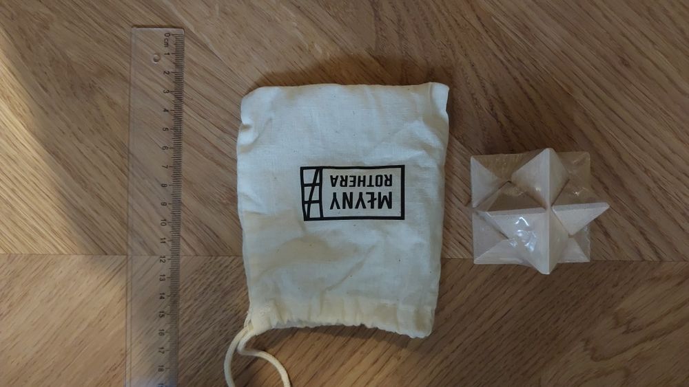 Łamigłówka logiczna z drewna