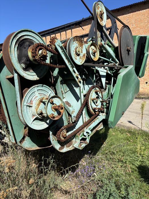 Жниварка John Deere 925 F