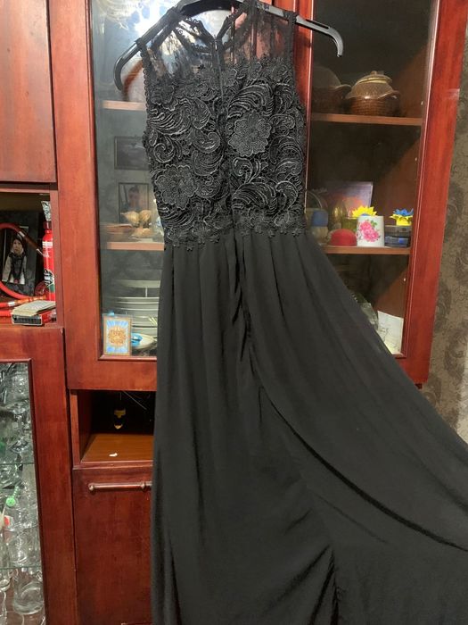 Платье вечернее нарядное