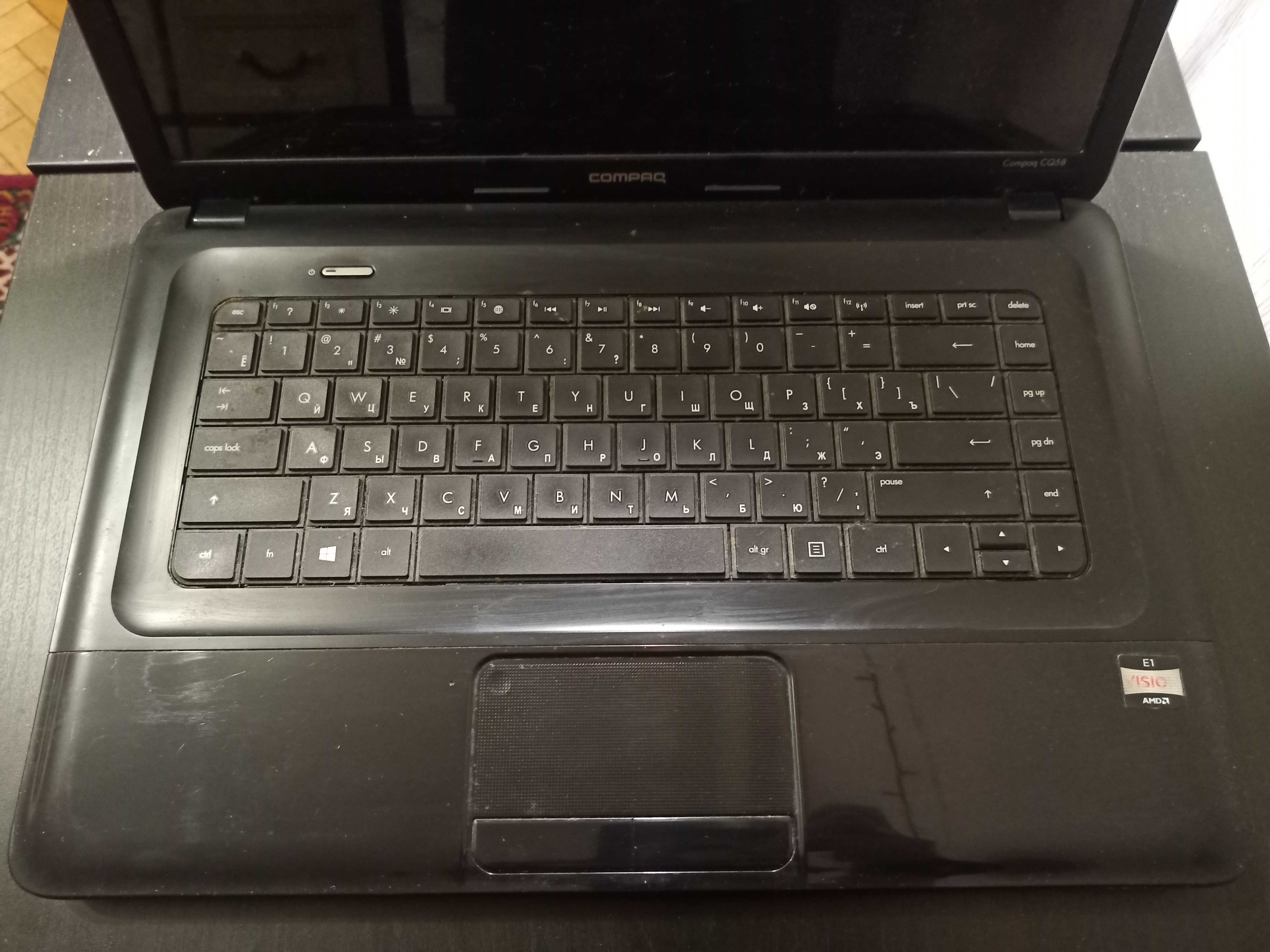 Ноутбук модели Compaq CQ58