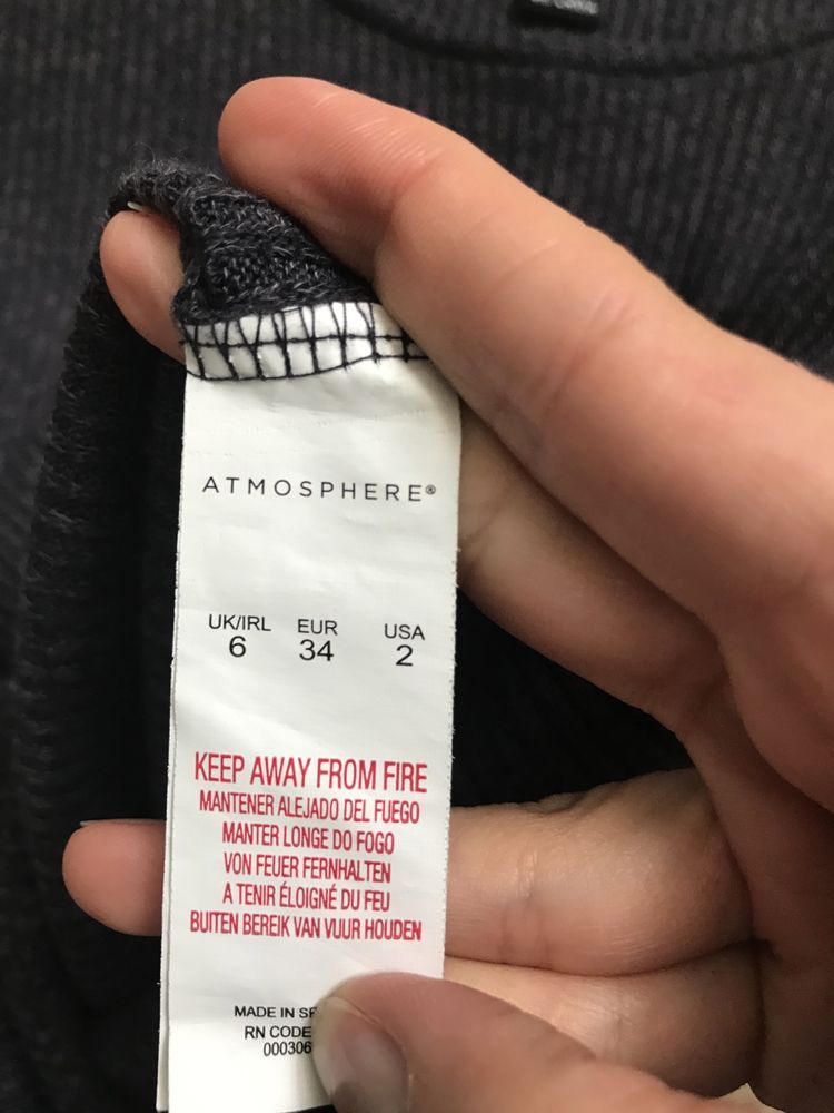 Sweter długi rękaw wycięcia na boku fioletowy atmosphere 34 XS