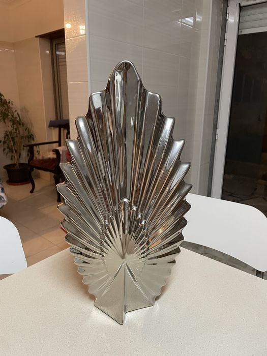 Jarra de arte deco em ceramica cromada