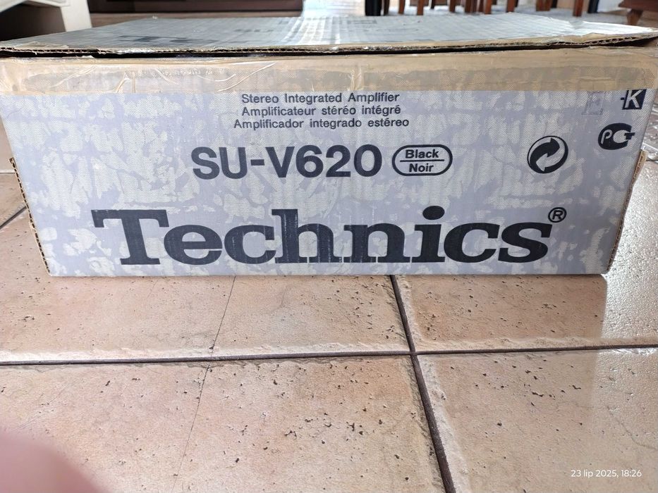 Technics - oryginalny karton od wzmacniacza SU-V620