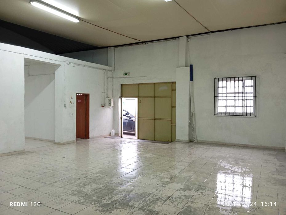 Armazém para arrendar