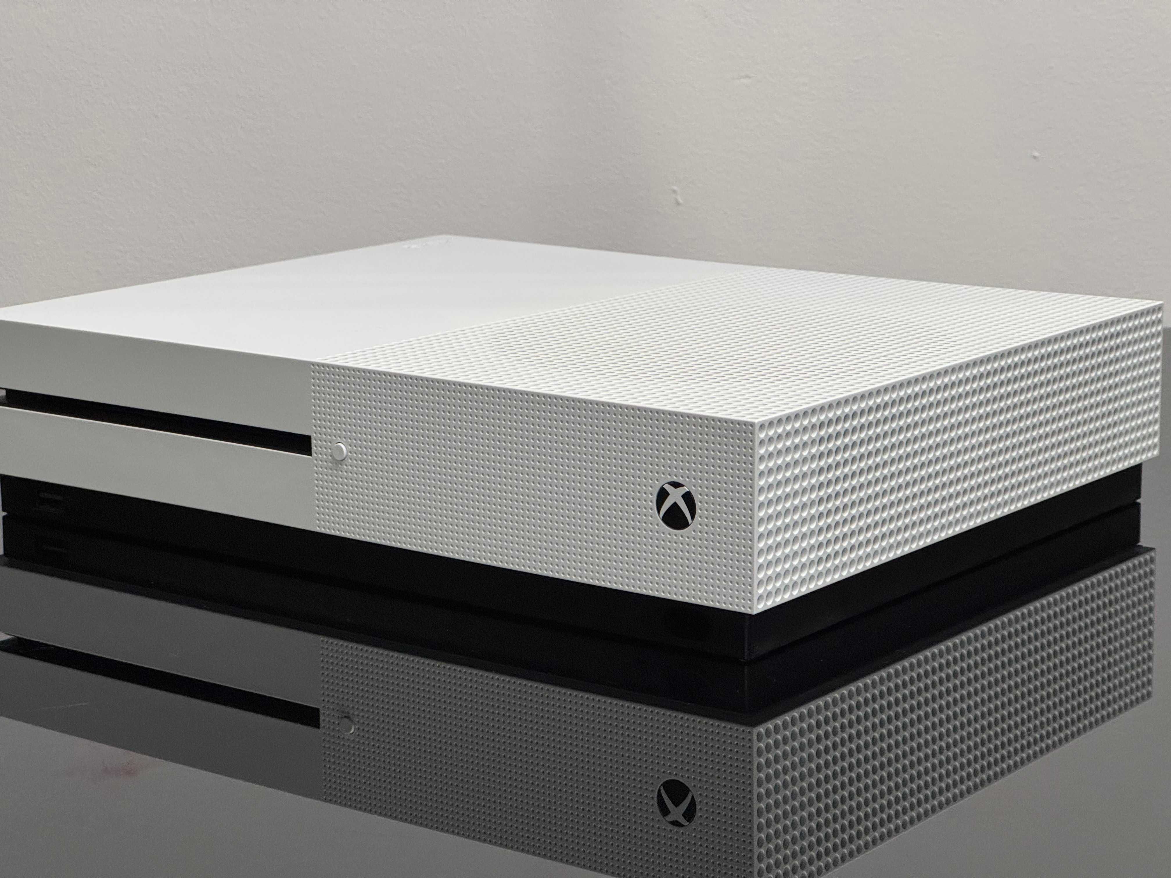 Konsola Xbox One S 500gb, pad, komplet, bdb stan, GWARANCJA