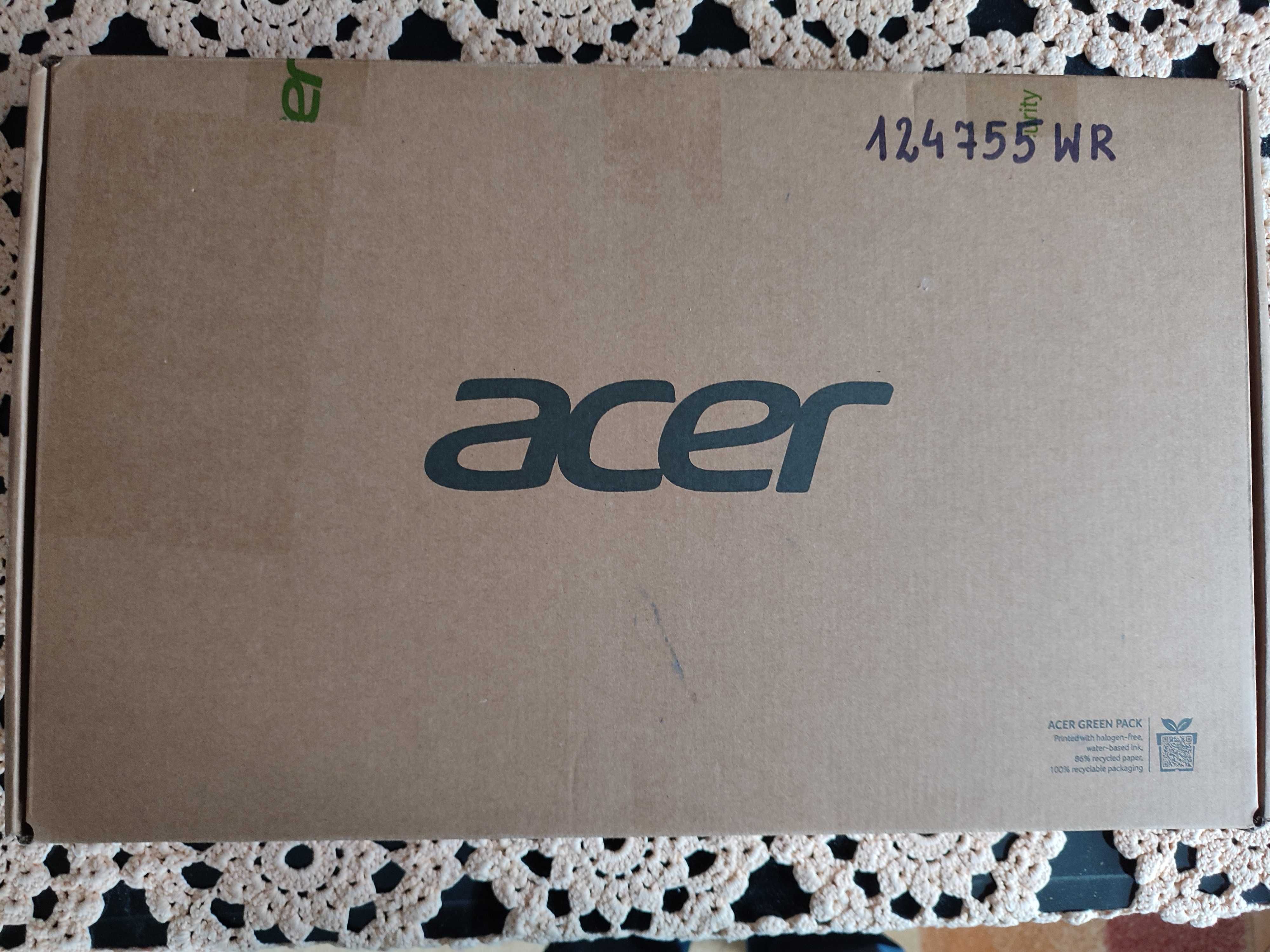 Laptop Acer Swift 3 15.6" IPS i3-8130U 4GB RAM 128GB SSD