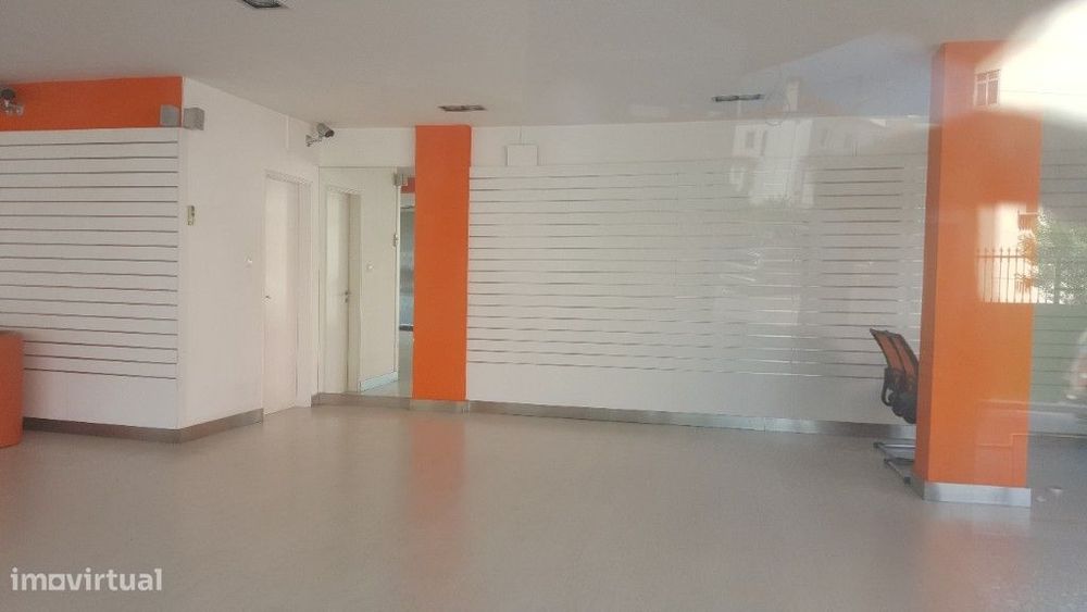 Loja para arrendar no Cartaxo