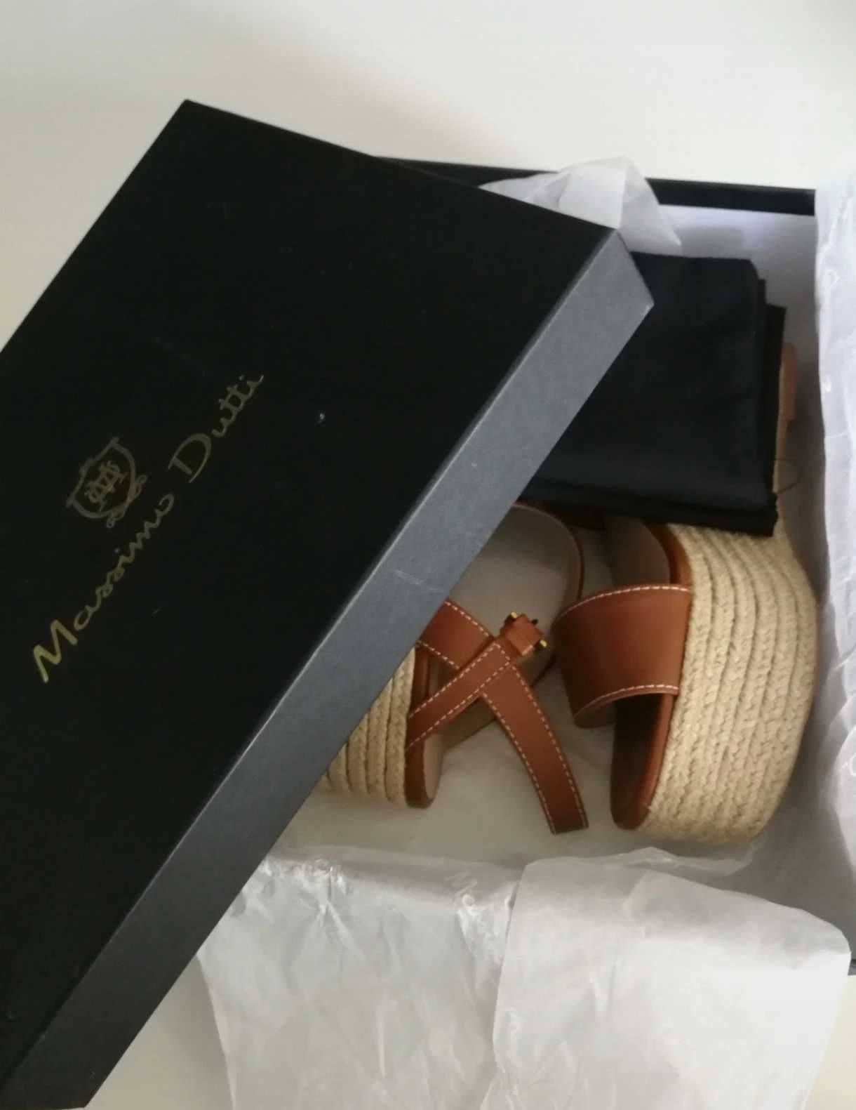 Sandálias Massimo Dutti