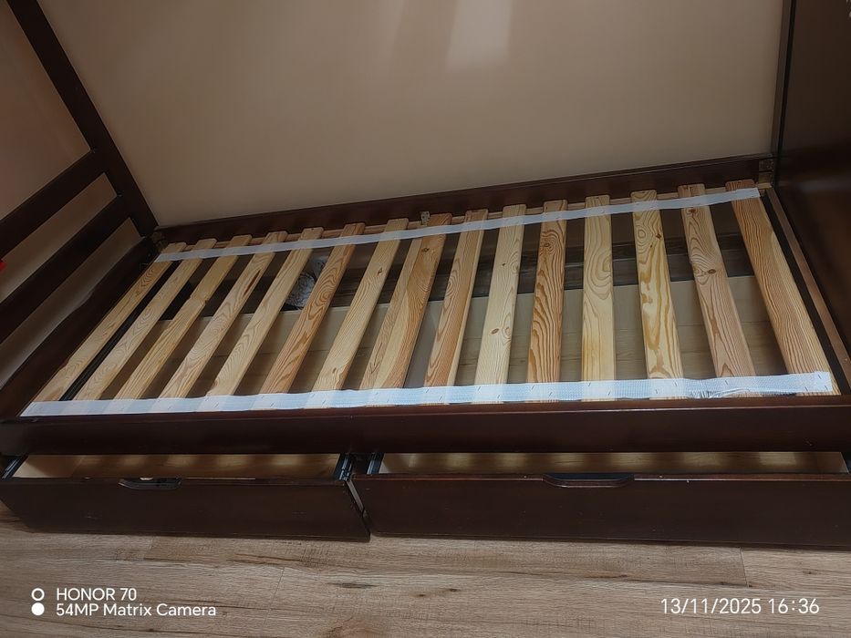 Łóżko piętrowe drewniane