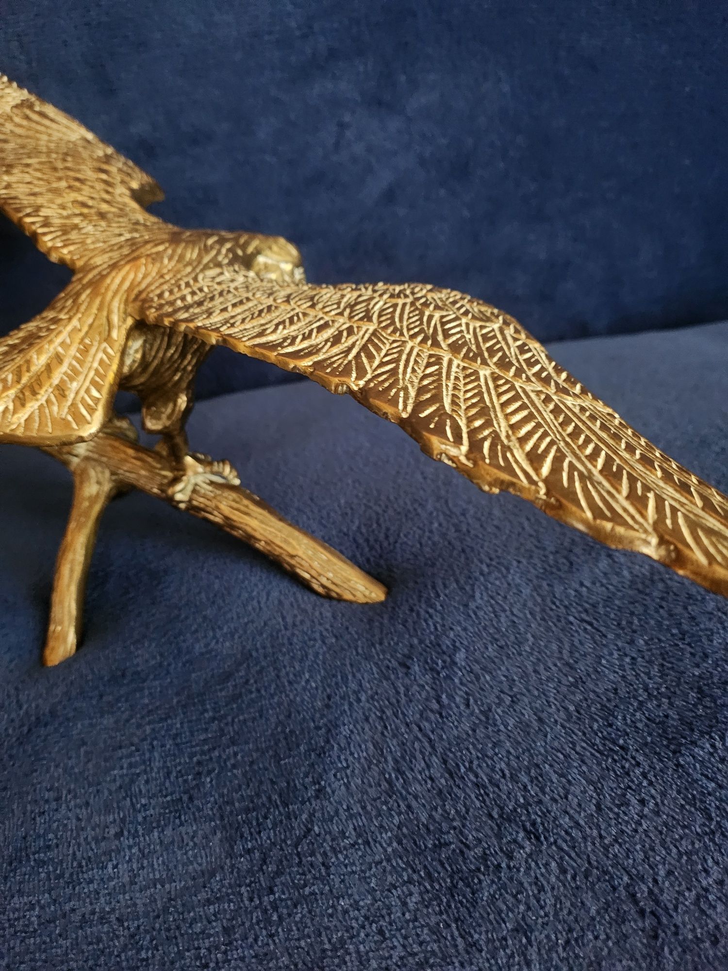 Figura   figurka ORZEŁ na KONARZE z mosiądzu  - 47 cm