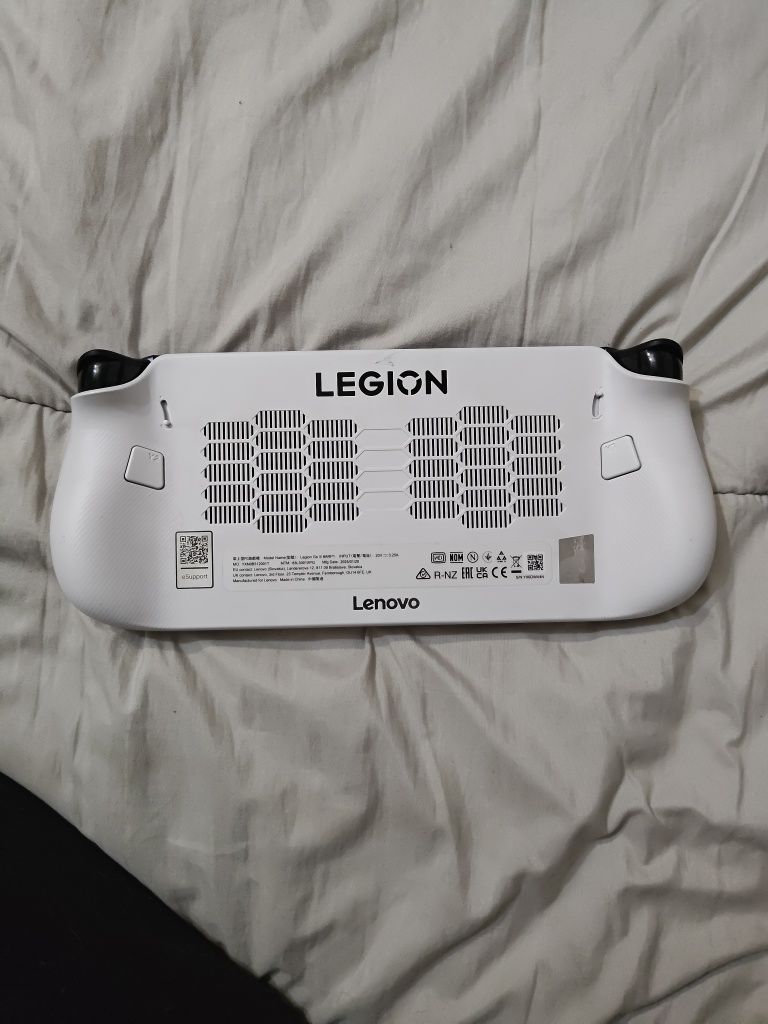 Consola Lenovo Legion Go s