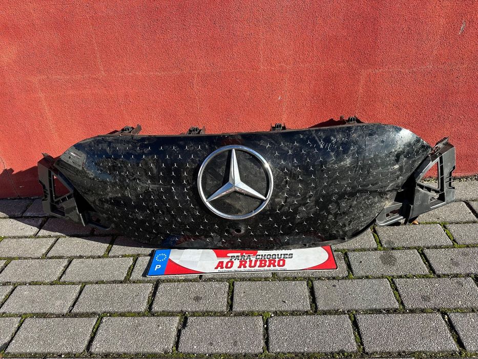 Grelha Mercedes EQE