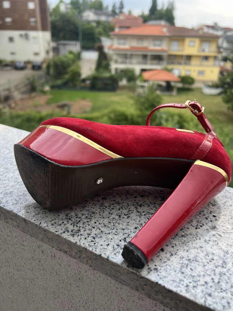Sapatos de cerimonia ou dia a dia