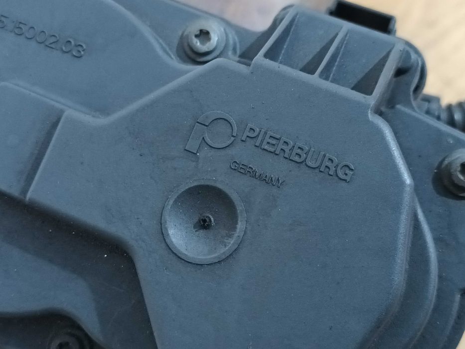 Rura katalizatora kolektora łącznik przepustnica nastawnik Passat B8